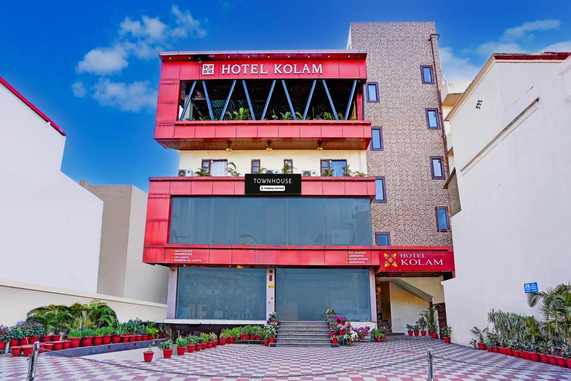 Super Townhouse Prince Chowk Near Railway Station Hotel Dehradun Exterior photo