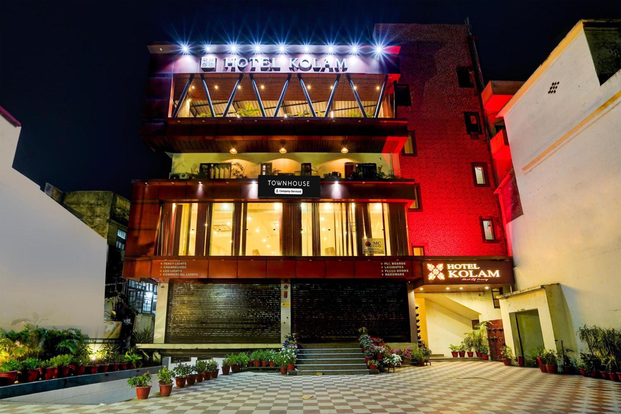 Super Townhouse Prince Chowk Near Railway Station Hotel Dehradun Exterior photo